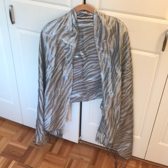 Sparkly Silver/Grey zebra print scarf - Picture 3 of 3